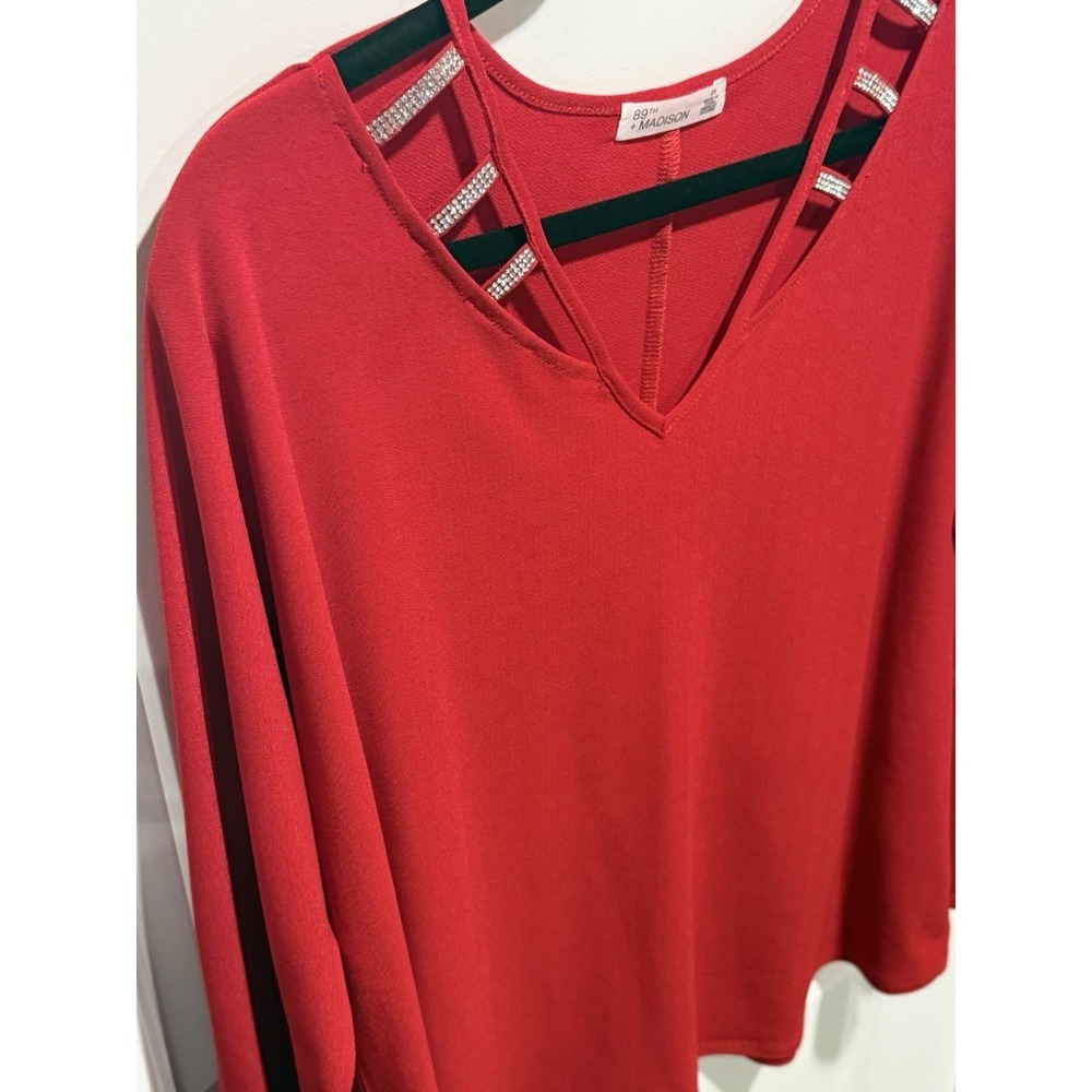 89th Madison Red V Neck Long Sleeve Embellished Neckline Tunic Top Plus Size 2X - Picture 3 of 9